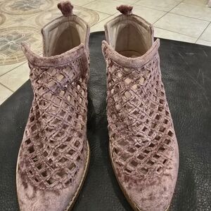 Women's Pink Velvet Ankle Boots